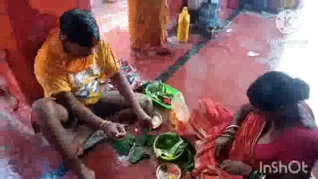 सूर्यगढ़ा -श्रावण मास की पूर्णिमा और अंतिम पांचवी सोमवारी को भोलेनाथ पर श्रद्धालुओं ने किया जलाभिषेक।