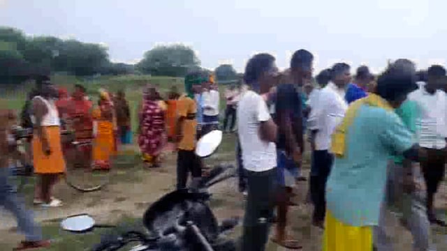 रील बनाने के चक्कर में तीन बच्चें नाला में डूबे, दो की मौत 
दूसरे दिन गोताखोरों ने लाश बरामद किया