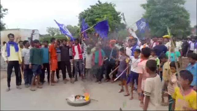 भारत बंद के दौरान बांका में हिंसक प्रदर्शन,कई पुलिसकर्मी चोटिल: आधा दर्जन प्रर्दशनकारियों को लिया हिरासत में