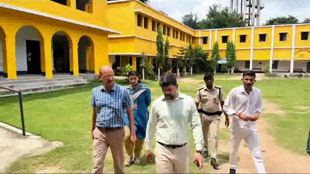 सिपाही भर्ती परीक्षा में 9 परीक्षा केंद्रों पर 3382 छात्रों में 1123 छात्र रहे अनुपस्थित