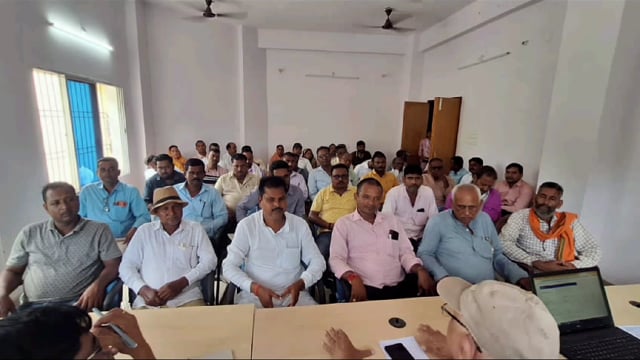 पैक्स प्रबंधकों की बैठक आयोजित, काॅमन सर्विस सेंटर संचालन की दी जानकारी