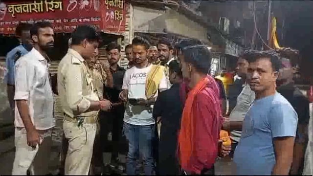 मथुरा चौक बाजार  में एक नंदी महाराज को विषैला पदार्थ खिलाया तड़प तड़प कर हुई मौत