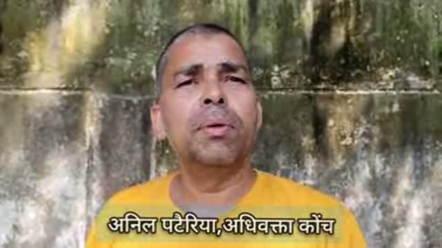 कोंच नगर में अन्ना जानवरों व निजी जगहों पर हैंडपंपों लगाने समेत अन्य समस्याओं को लेकर अधिवक्ता ने एसडीएम से की शिकायत