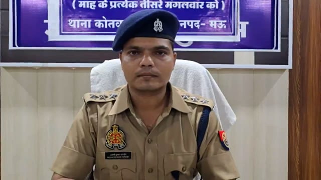 Mau -उत्तर प्रदेश पुलिस परीक्षा में दूसरे के स्थान पर परीक्षा देता  परीक्षार्थी पकड़ा गया