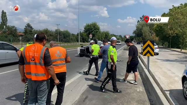 Otomobil Tepetaklak Oldu, Sürücüsünün Burnu Bile Kanamadı