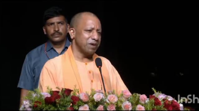 मथुरा में माननीय मुख्यमंत्री योगी आदित्यनाथ ने अपने संबोधन में सभी बृजवासियों को बधाई दी