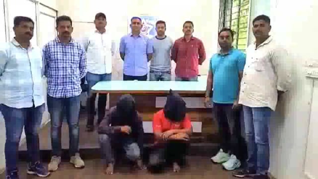 विश्रामबाग येथील त्रिमूर्ती चौकातील दुकानात झालेल्या जबरी चोरीतील दोन आरोपी एलसीबीच्या ताब्यात