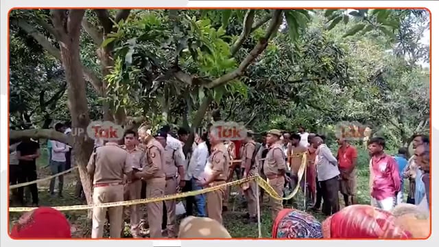 farookhabad Jile Mein Do ladkiyon ki Maut ki khabar sunkar Pura Gaon Dahal Gaya Ek Taraf parivarijan Hatya ki aashanka Jata rahe hain dusri Taraf police ka bhi Byan a gaya hai