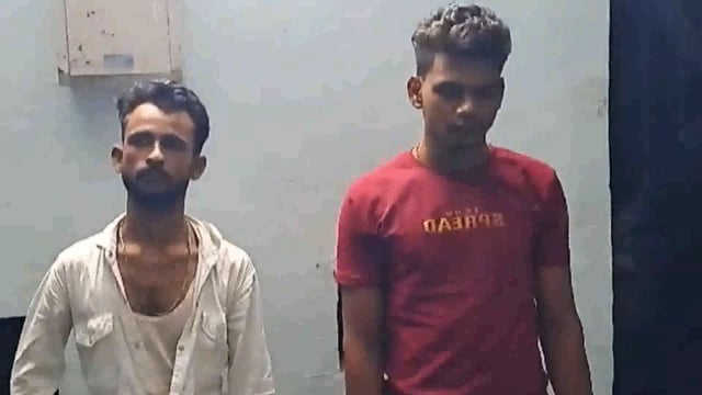 चोरी के मोबाइल के साथ रंगे हाथ दो मोबाइल चोर गिरफ्तार