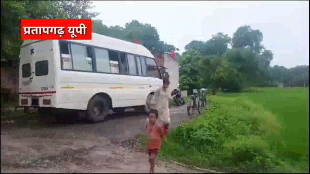 प्रतापगढ़: -40 फिट गहरे कुंवे में गिरी बकरी को सकुशल निकाला गया बाहर