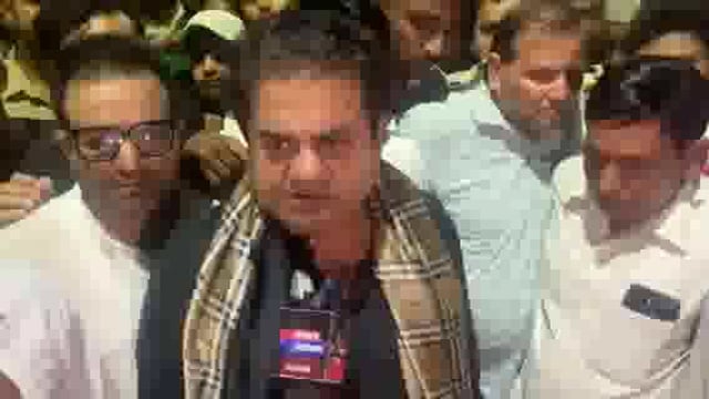 रुड़की सोहल पुर मै मृतक वसीम के परिवार से मिलने पहुंचे खानपुर विधायक उमेश कुमार ! सी बी आई जांच की कि मांग!