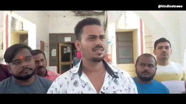 बाल निकेतन पर बन रहे हैं ओवर ब्रिज से हो रहे दुकानदारों को नुकसान को लेकर जिला कलेक्ट्रेट  को सौंपा ज्ञापन 