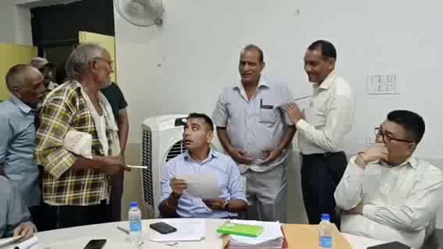 लक्सर ए डी एम की अध्यक्षता में हुई मीटिंग में मिली कई शिकायते! जिला स्तर के अफसर हुए तलब