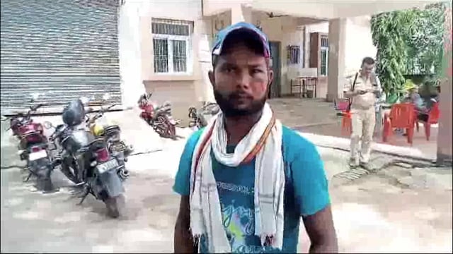 वार्ड सदस्य के पुत्र ने एक युवक को पीटकर किया जख्मी