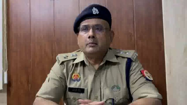 महेशगंज पुलिस द्वारा 1शातिर अभियुक्त से लूट का 01टैबलेट व4700 रूपये नकद के साथ गिरफ्तार किया गया अपर पुलिस अधीक्षक बयान,