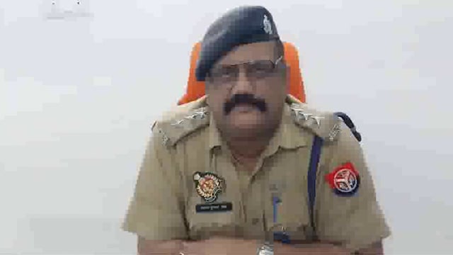 पांच गाजा तस्कर गिरफ्तार कब्जे से 7.750 किलोग्राम अवैध गांजा व 4500 रुपए बरामद 