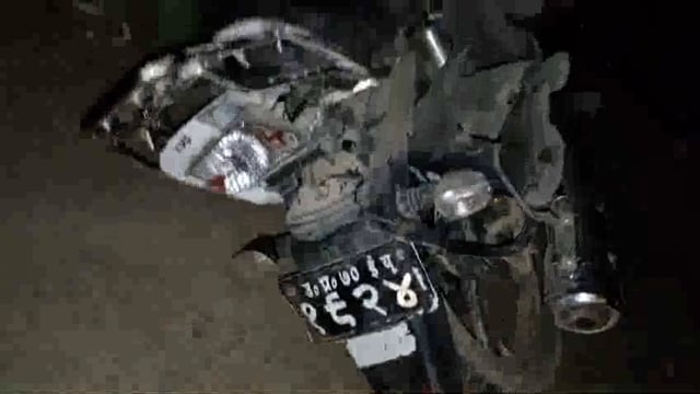 अंबेडकर नगर अकबरपुर कोतवाली के अंतर्गत बरियावन बाजार के पास दो बाइक सवार का हुआ भीषण एक्सीडेंट जिसमें तीन लोग बताई जा रहे हैं एक महिला दो पुरुष दोनों युवक की हालत नाजुक बताई जा रही है। सूत्रों से पता चल रहा है दोनों लोगों की मौके पर ही मृत्यु हो गई।