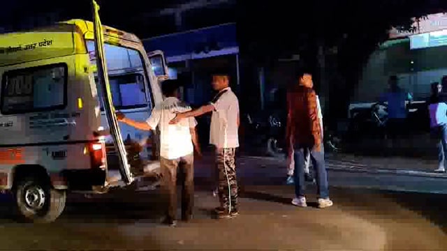 *ब्रेकिंग*
अकबरपुर कोतवाली क्षेत्र के बसखारी रोड पर ब्राउन बेकर्स के सामने मैजिक ने महिला को मारी टक्कर मौके पर महिला की मौत।