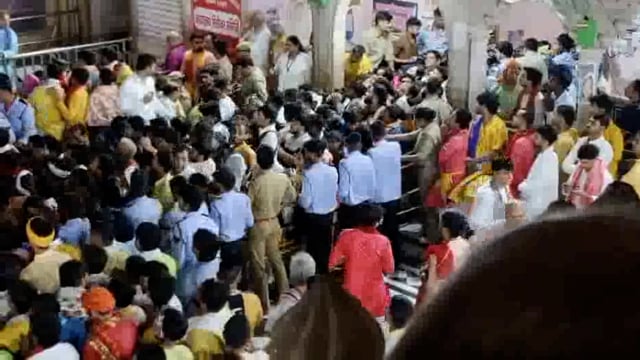 श्री राधा रानी का जन्मोत्सव  बरसाने में बड़े धूमधाम से मनाया गया देश विदेश से पहुंचे श्रद्धालु