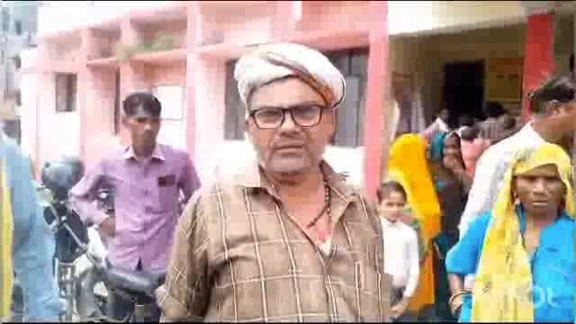 सामुदायिक स्वास्थ्य केंद्र रूपईडीह खरगूपुर में भ्रष्टाचार का बोलबाला ,  दबा व जांच का पर्चा बाहर का जा रहा लिखा