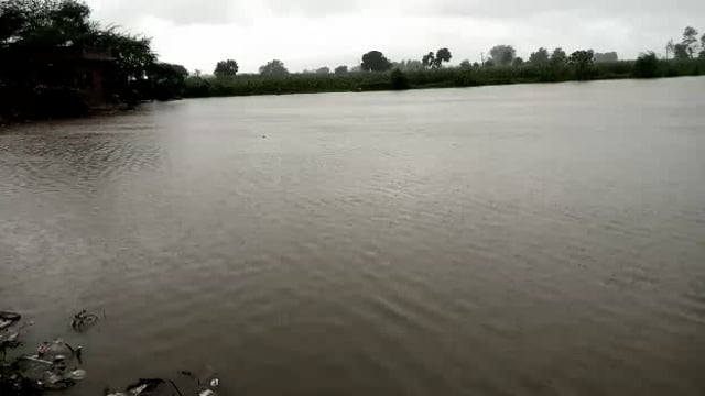 सोनई:जब इंद्रदेव हुए नाराज: ढहा गरीब का आशियाना ,गिरे पेड़, विद्युत आपूर्ति हुई ठप 