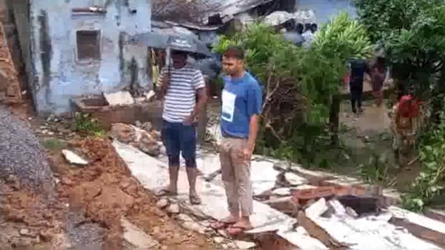 धर्मनगरी वृंदावन में आफत की बारिश दीवार गिरने से एक की मौत