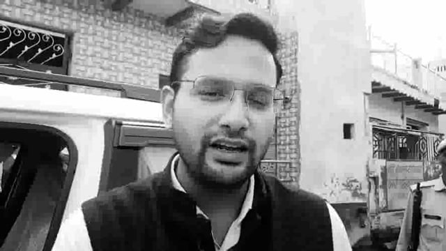 नवागत एसडीएम ने पानीगांव में जल भराव की समस्या पर विद्यालय और ओवर फ्लो पोखर का किया निरीक्षण, पानी निकासी के दिए आदेश।