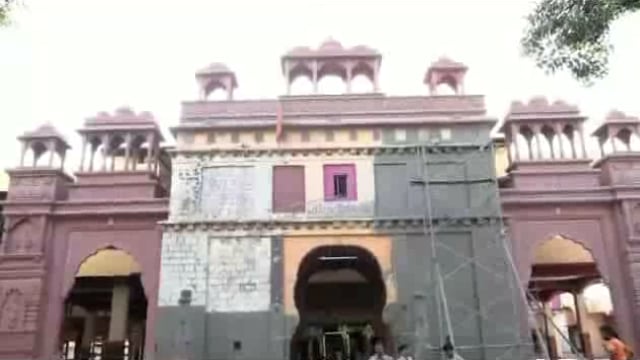 पट्टणकोडोली या ठिकाणी मेघालय चे राज्यपाल चंद्रशेखर एच विजयशंकर यांनी विठ्ठल बिरदेव यांचे दर्शन घेतले त्यांचा धनगरीढोलने स्वागत केले.भाषणात महाराष्ट्र संत, शुरवीरांची भुमी गौरवद्गार काढले.