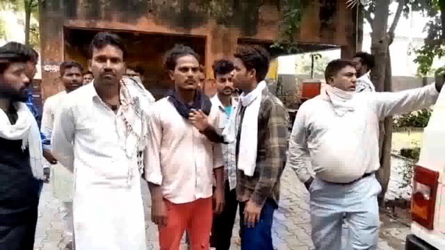 इको कार ने टिर्री में मारी टक्कर चालक की हुई मौत कई लोग हुए घयाल