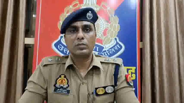 पल्सर सवार बदमाशों ने बैंक में जमा करने जा रहे व्यक्ति का रुपए से भरा बैग छीनकर हुए फरार
एडीजी आईजी एसपी ने किया घटनास्थल का निरीक्षण 
एसपी डॉ अनिल कुमार की बाइट