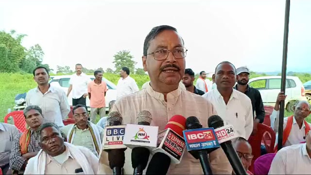 कृषि महाविद्यालय की मांग को लेकर क्षेत्र की जनता ने खोला मोर्चा मांग पूरी नहीं होने संघर्ष करने की कही बात।