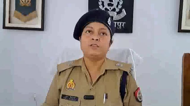 सेमरहना विद्यालय में चोरी करने वाले दो अभियुक्तों को चोरी के सामान सहित पुलिस ने किया गिरफ्तार सुनें क्या कहतीं एएसपी 