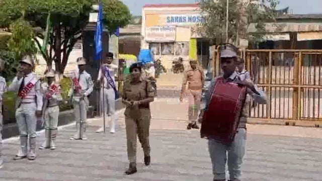 विज्ञान प्रदर्शनी एवं छात्र संसद का गठन व शपथ ग्रहण समारोह टैंटीगाव स्थित बृजस्थली एकेडमी में मनाया गया