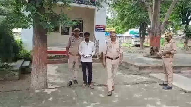 थाना जैतीपुर पुलिस व एण्टी नारकोटिक्स टास्क फोर्स, बरेली की संयुक्त टीम द्वारा 400 ग्राम फाइन क्वालिटी अवैध स्मैक 40 लाख