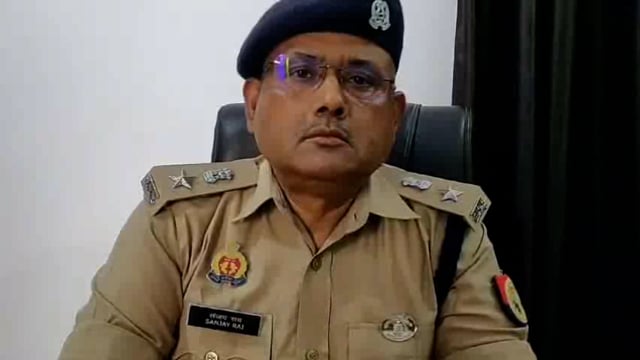 खजाना मिलने की अफवाह पर बदमाशों ने आधी रात को गांव में बोला धावा,ग्रामीणों के जग जानें पर की फायरिंग, तीन ग्रामीण घायल
एएसपी संजय रॉय की बाइट