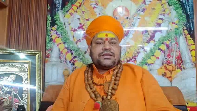 बांग्लादेश में हिंदुओं पर हो रहे अत्याचार को लेकर हनुमानगढ़ी अयोध्या के महंत राजू दास ने सरकार से की मांग ।