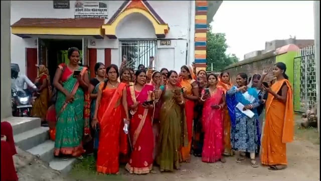 जीविका कैडरों ने अपनी 10 सूत्री मांगों को लेकर सरकार के खिलाफ किया विरोध प्रदर्शन
