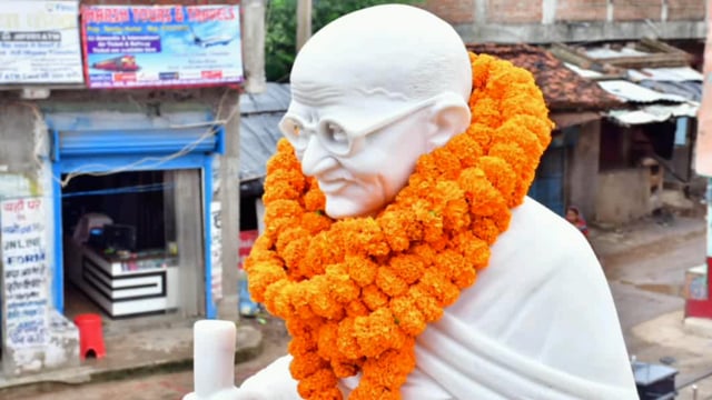 चांदन के विभिन्न विद्यालयों में महात्मा गांधी जयंती हर्षोल्लास से मनाया, बच्चों ने की सांस्कृतिक कार्यक्रम 