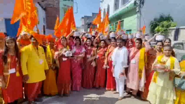 कोंच,अग्रसेन जयंती पर निकली नगर में भव्य शोभायात्रा