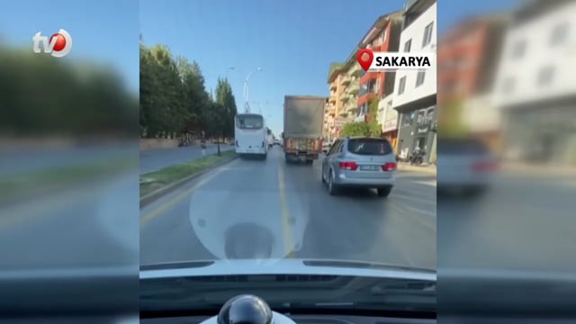 Fermuar Sistemi İle Ambulansa Yol Verildiği Anlar Kamerada