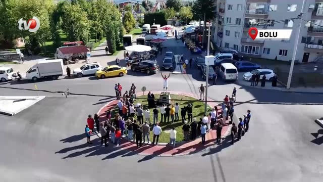 Tanju Özcan, Merih Demiral’ın “Bozkurt” Heykelini Diktirdi