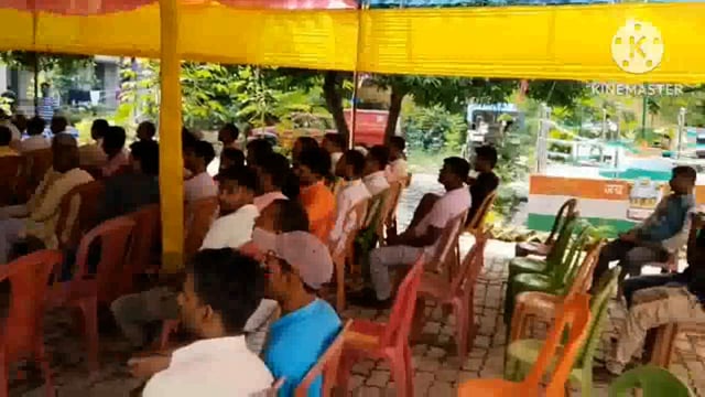 डीएम एसपी की उपस्थिति में सिरदला थाना परिसर में की गई शांति समिति की बैठक 