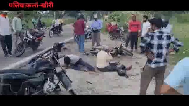 अज्ञात वाहन की टक्कर से दो बाइक सवार घायल