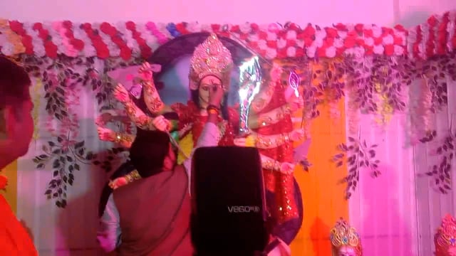  महसी) जिला प्रति निधि अखंड प्रताप सिंह (गोलू भैय्या)जी के द्वारा माता रानी कि आंखो कि पट्टी खोलने का कार्य हुआ सम्पन्न।