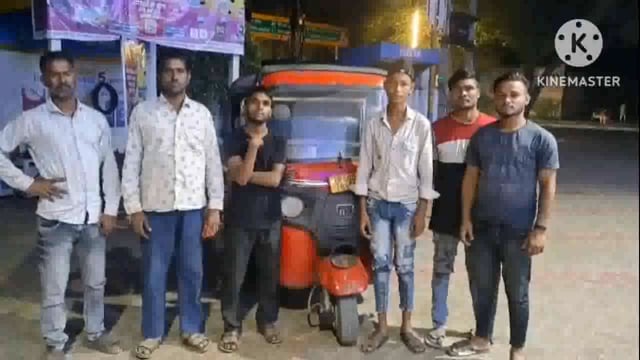 मथुरा वृंदावन मार्ग पर धोरेरा के समीप व्यापारी के साथ मारपीट और लूट