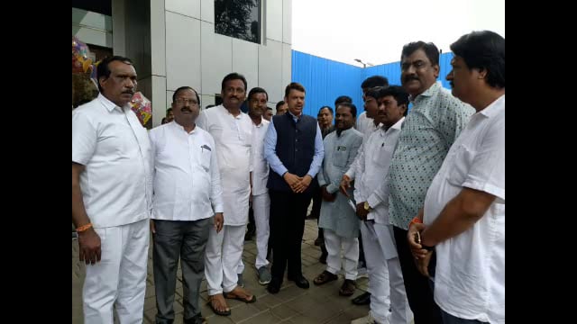 उदगीरच्या भाजपा पदाधिकाऱ्यांनी उपमुख्यमंत्री देवेंद्र फडणवीस यांची घेतली भेट