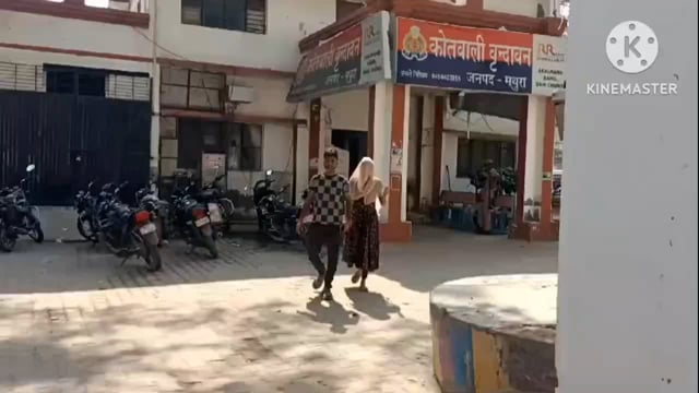 दबंगई से परेशान परिवार घर छोड़ने को बेबस

इलाका पुलिस ने न्याय न मिलने पर कोतवाली प्रभारी से लगाई न्याय की गुहार