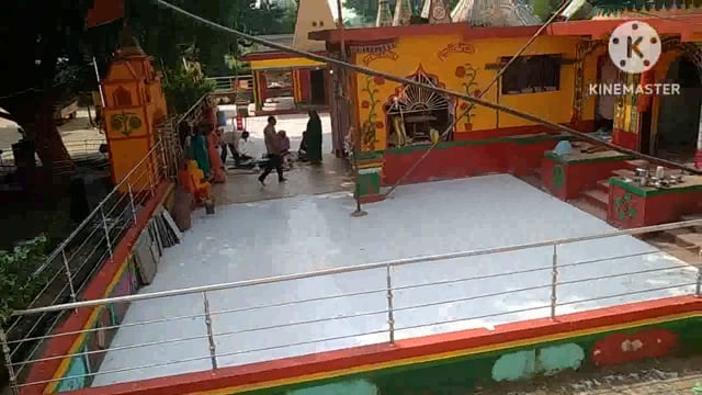 जयनगर गांव के मंदिर परिसर में नवरात्र में स्थापित कलश का हवन पूजन कर किया गया विसर्जन