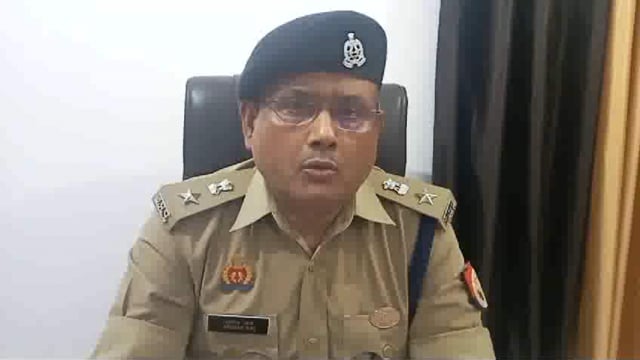 महेशगंज थाना क्षेत्र के शिवगढ़ तुर्री में माँ दुर्गा प्रतिमा को विसर्जन के समय डीजे में करंट उतरने से दो की मौत 3 घायल,