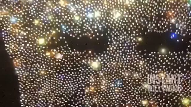 Surat mein Diamond vyapari ne swargiya Ratan Tata ki 11 000 diamond se Banaya statue